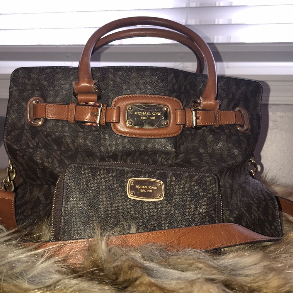Michael Kors Satchel Purse & Wallet | Authentic